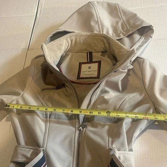 Tommy Hilfiger belted soft shell Beige Jacket with Striped Belt zipper front - Picture 3 of 11